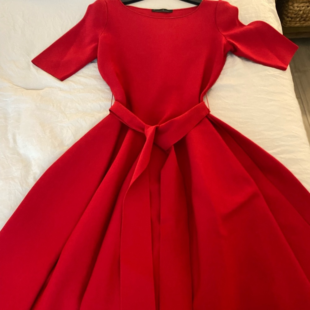 CAROLINA HERRERA RED DRESS
